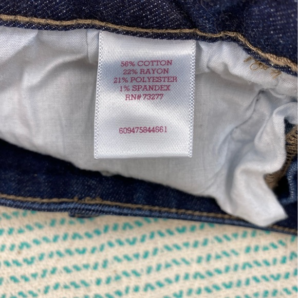 S.O. Shortie Shorts - Picture 3 of 7